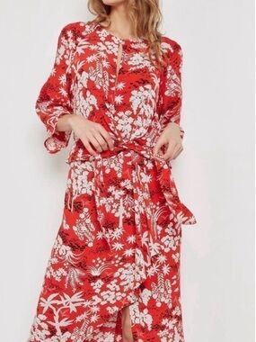 4/$20 - TopShop Red Fern “Asian” Keyhole Kimono Sleeve Midi Maxi Dress (size 2)
